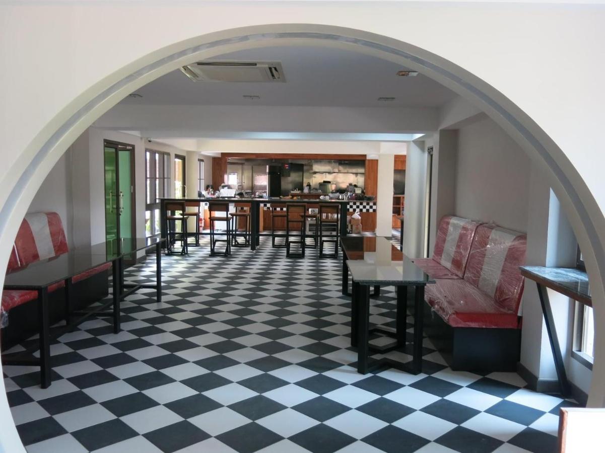 Cha Li'S Family Hotel&Hostel Пай Екстериор снимка
